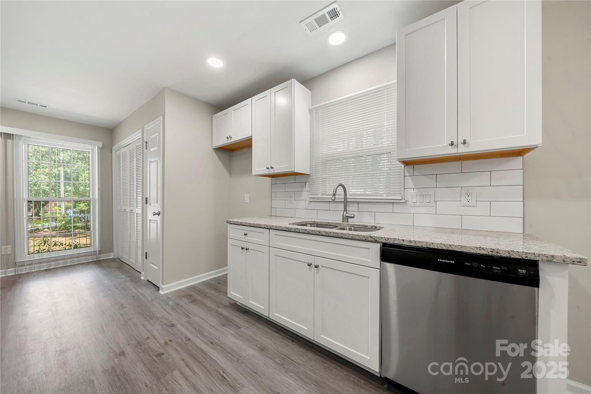 Renaissance on Carmel II - Residential