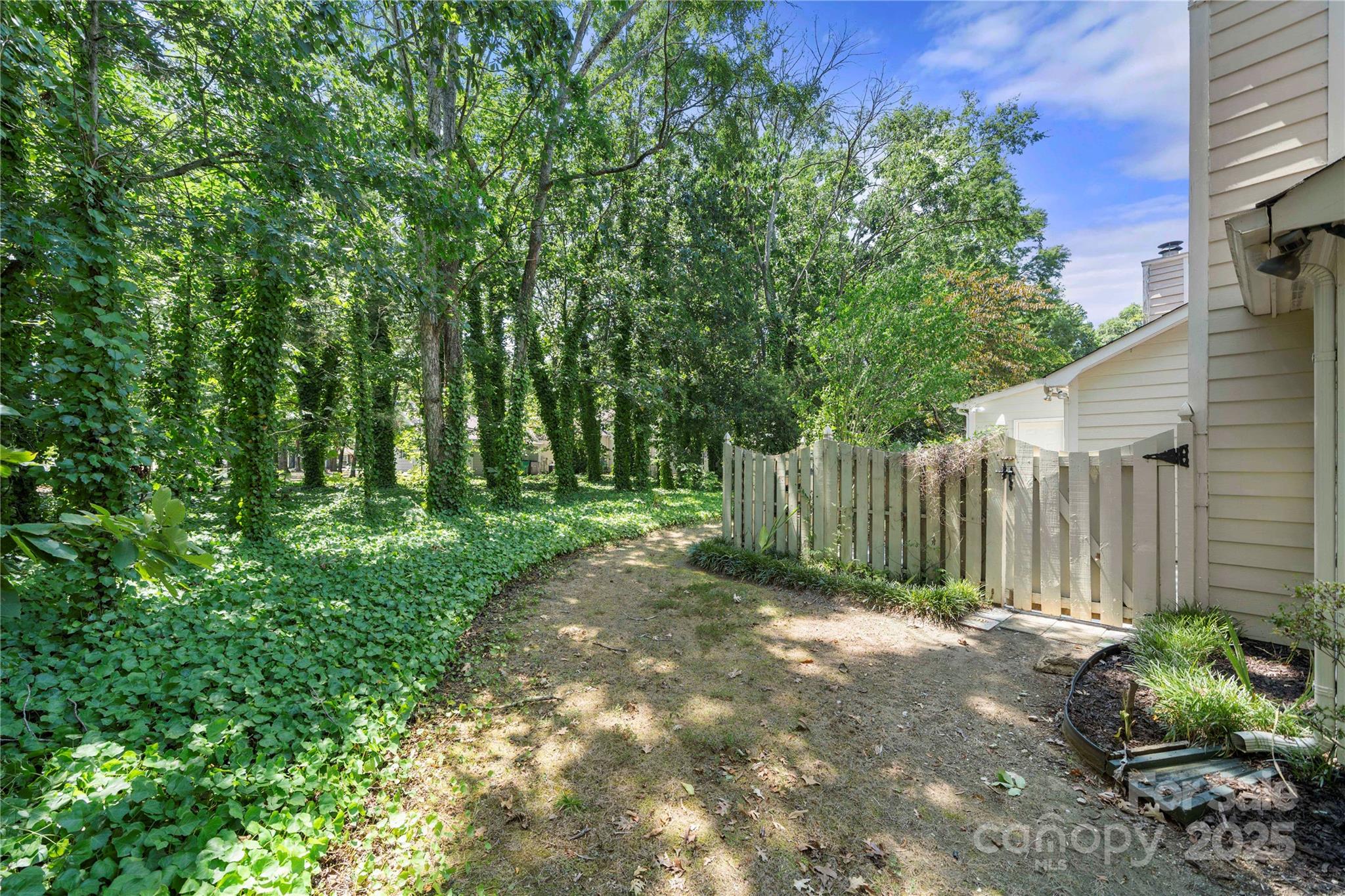 Renaissance on Carmel II - Residential