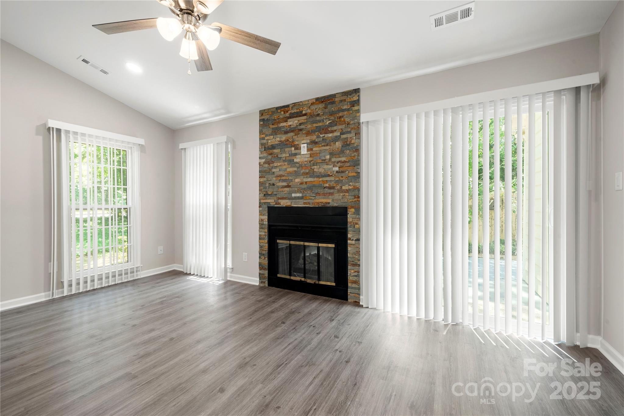 Renaissance on Carmel II - Residential