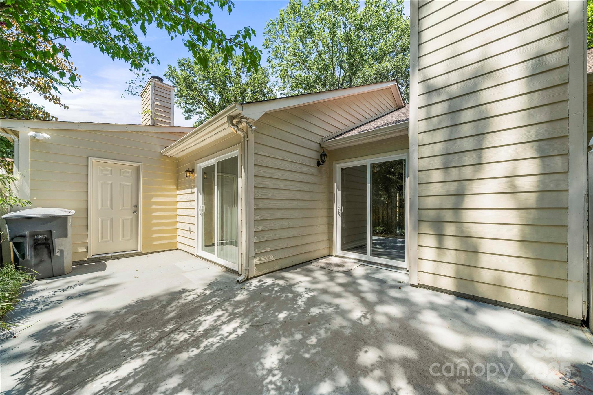 Renaissance on Carmel II - Residential