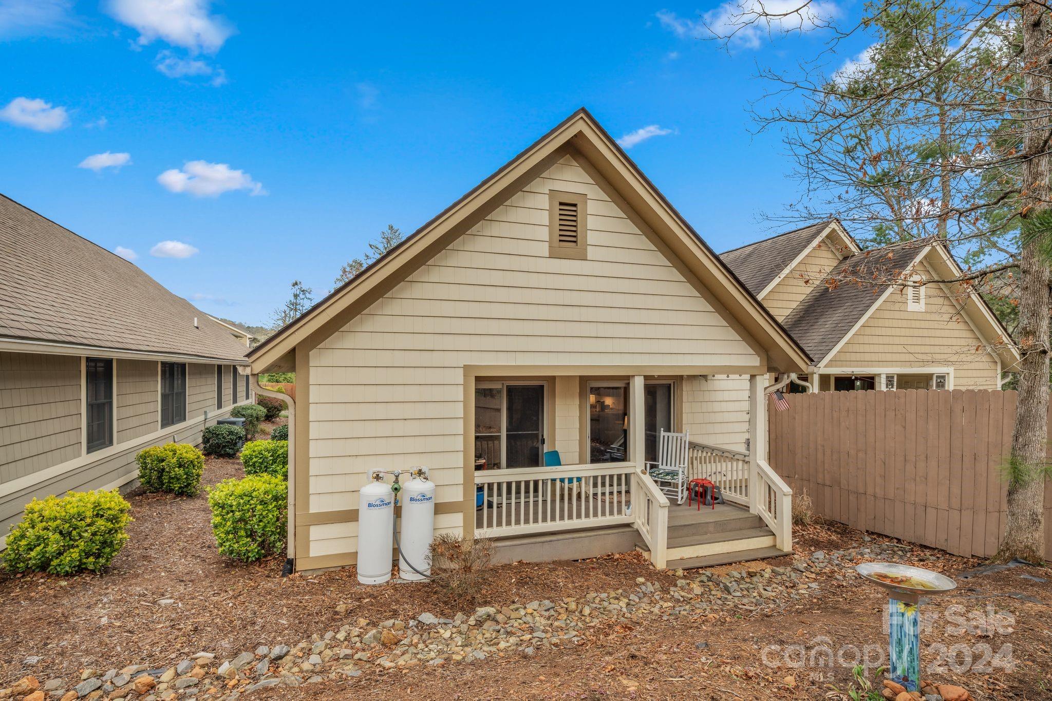 Rose Briar Townhomes - Residential