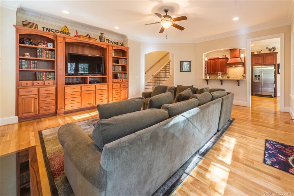 The Coves On River Oaks - Residential