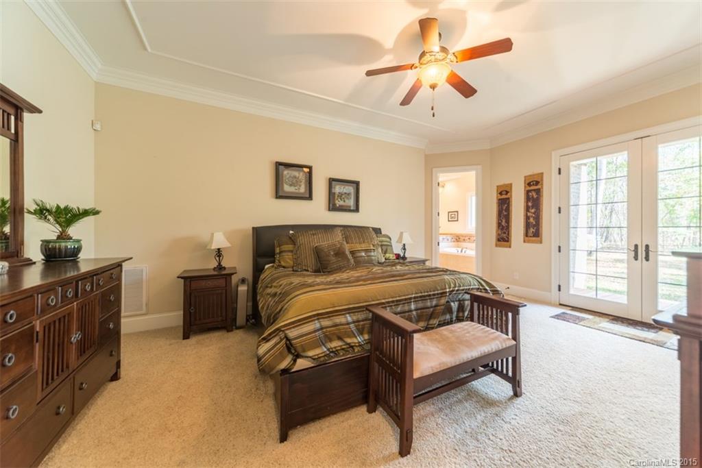 The Coves On River Oaks - Residential