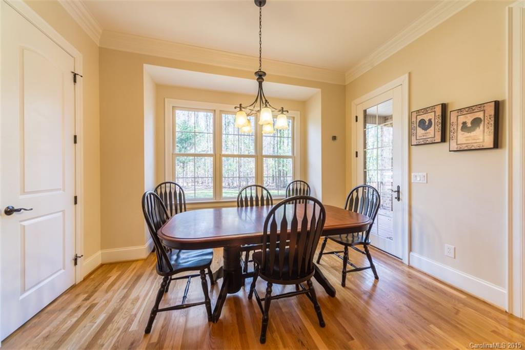 The Coves On River Oaks - Residential