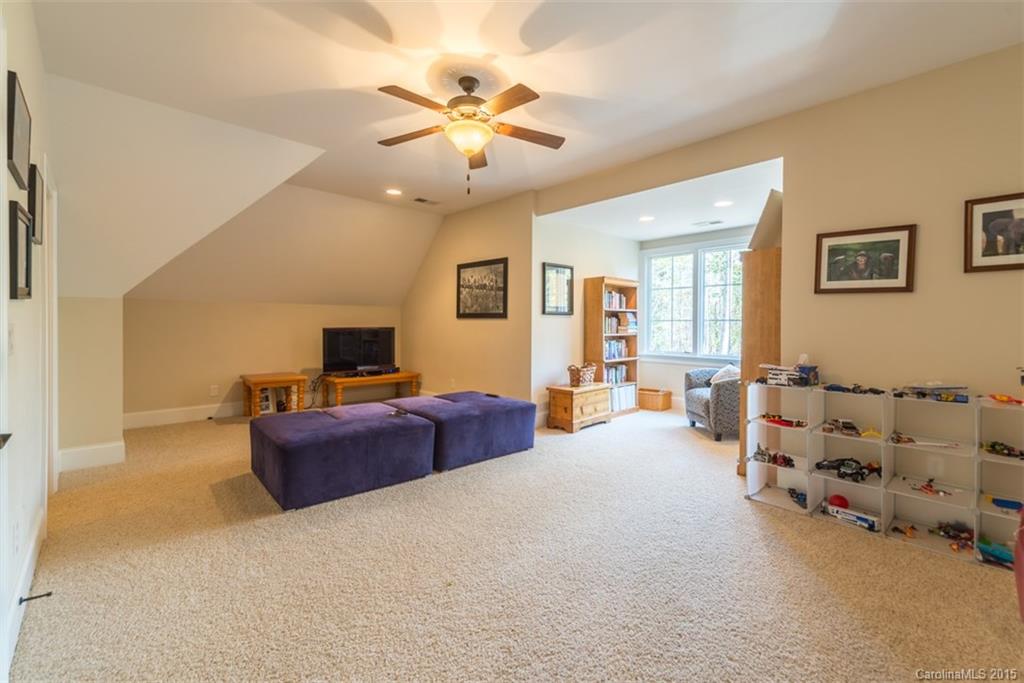 The Coves On River Oaks - Residential