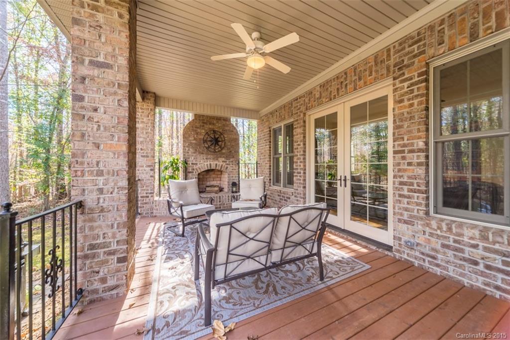 The Coves On River Oaks - Residential