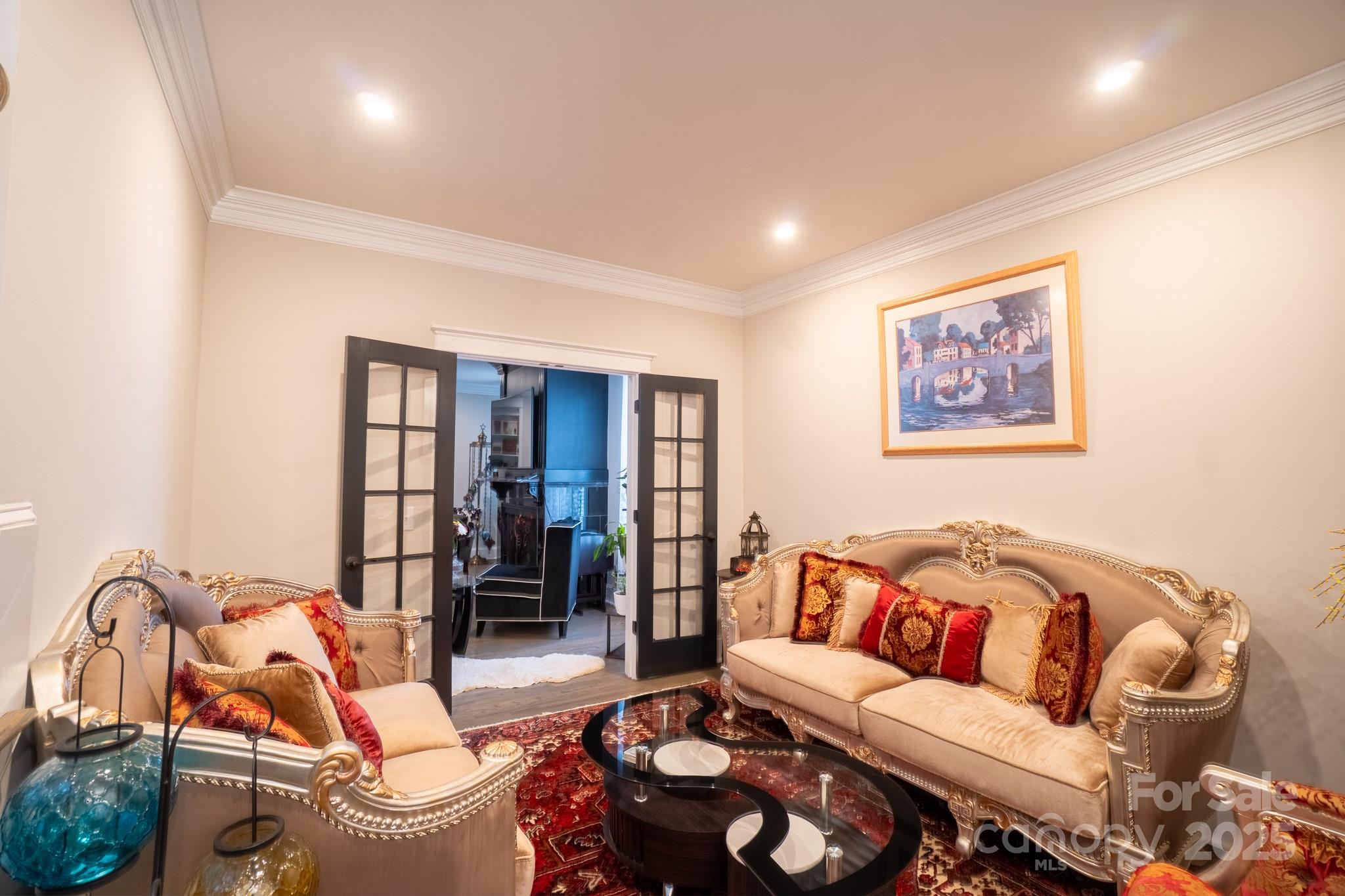 2706 Hilliard Drive