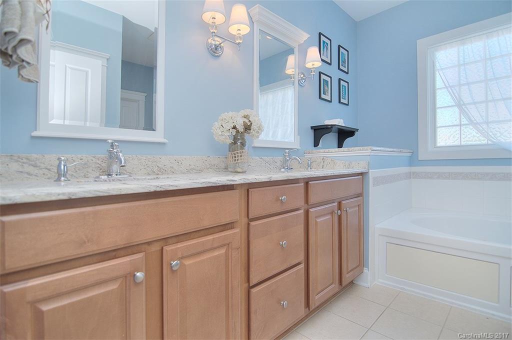 Lake Shore - Residential