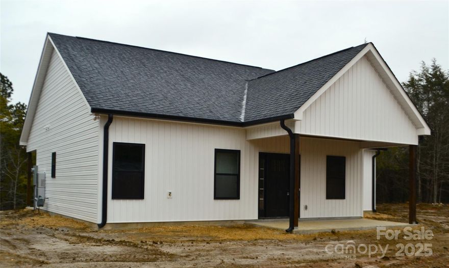 New Construction at its Finest! Open Floor with Covered Front and Back Porches on 2.34 Acres. Split Bedroom Floor Plan with Great Room, Luxury Vinyl Plank Flooring and All Electric. Kitchen has Granite, includes appliances and White Shaker Cabinets. Primary bedroom has private Bath and Walk In Closet. Well and Septic, No HOA or Restrictions. Just Minutes from I-77.
Ready for Move-In by end of January