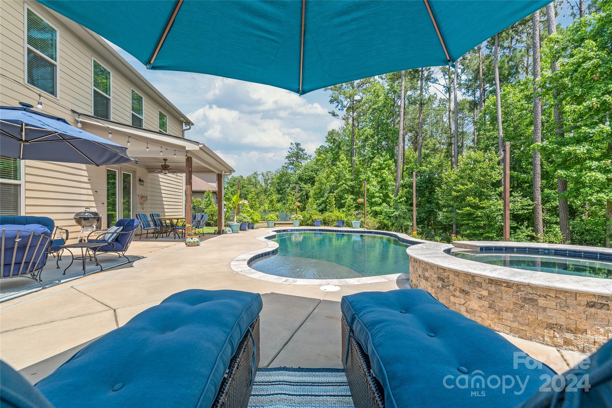 The Preserve At Riverchase - Residential