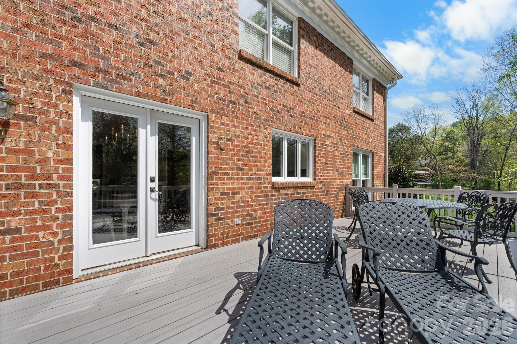 Laurel Forest - Residential