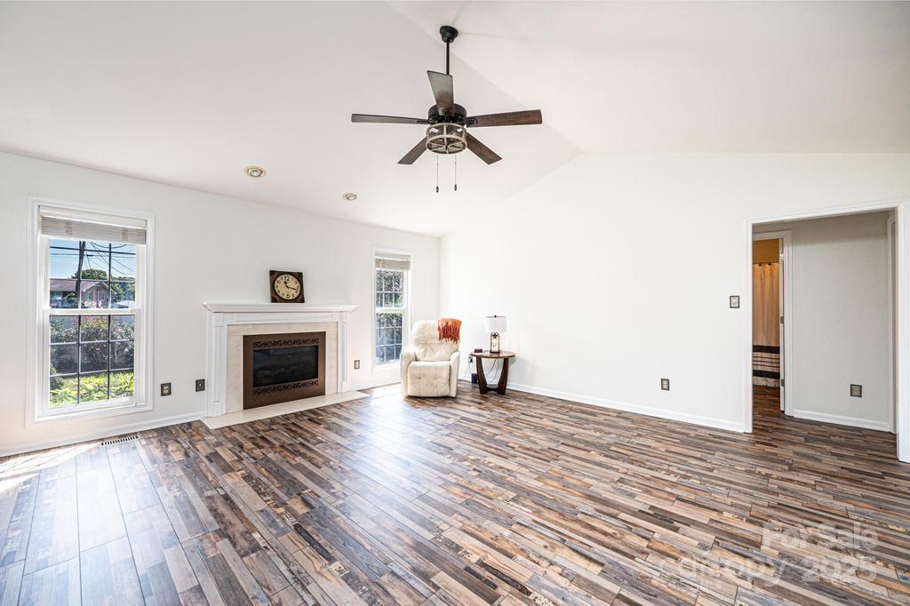 Colony Woods - Residential