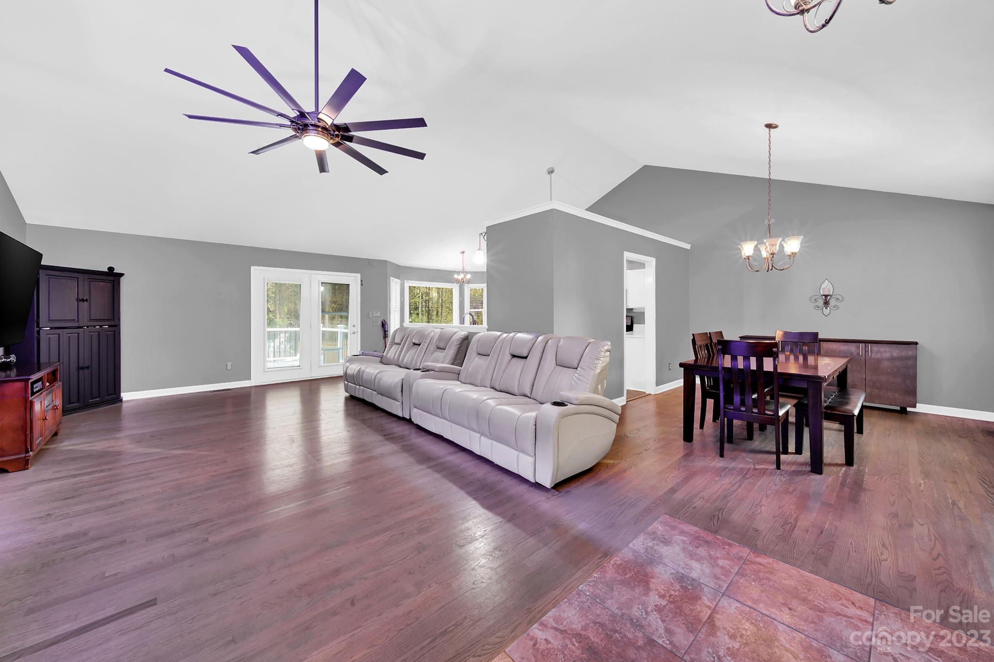 Sunset Circle - Residential