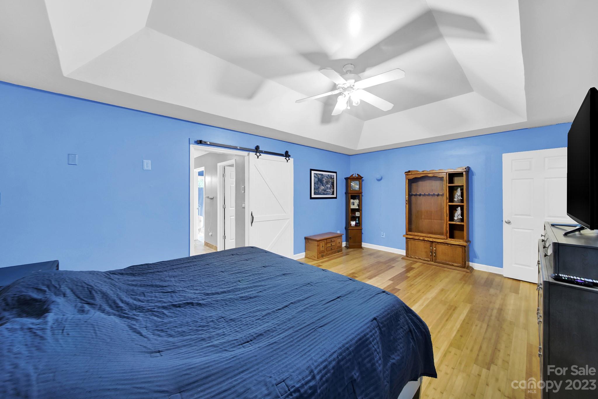 Sunset Circle - Residential