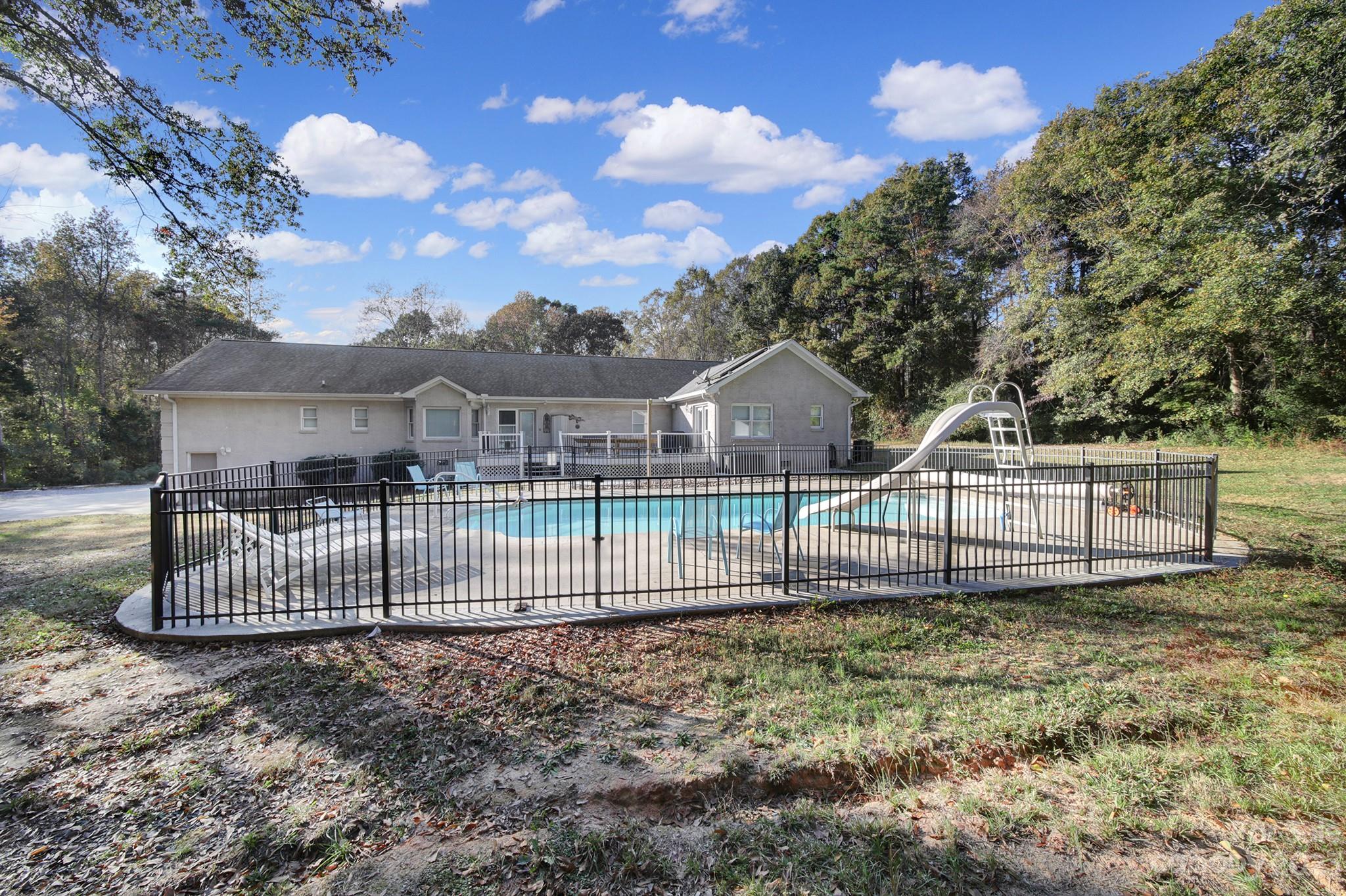 Sunset Circle - Residential