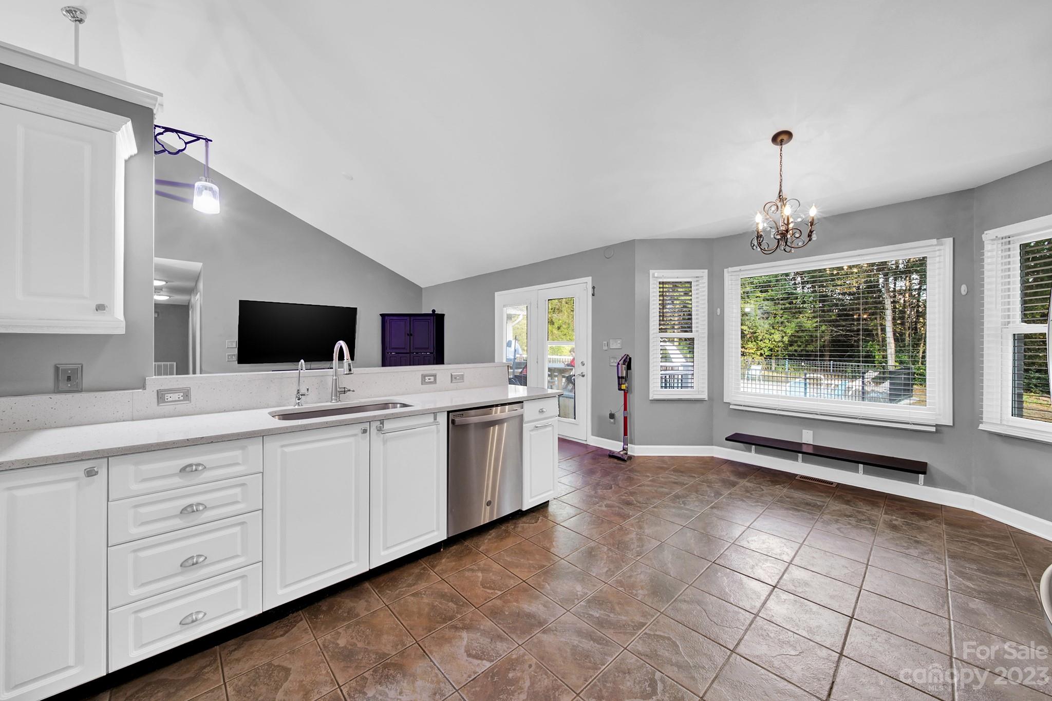 Sunset Circle - Residential