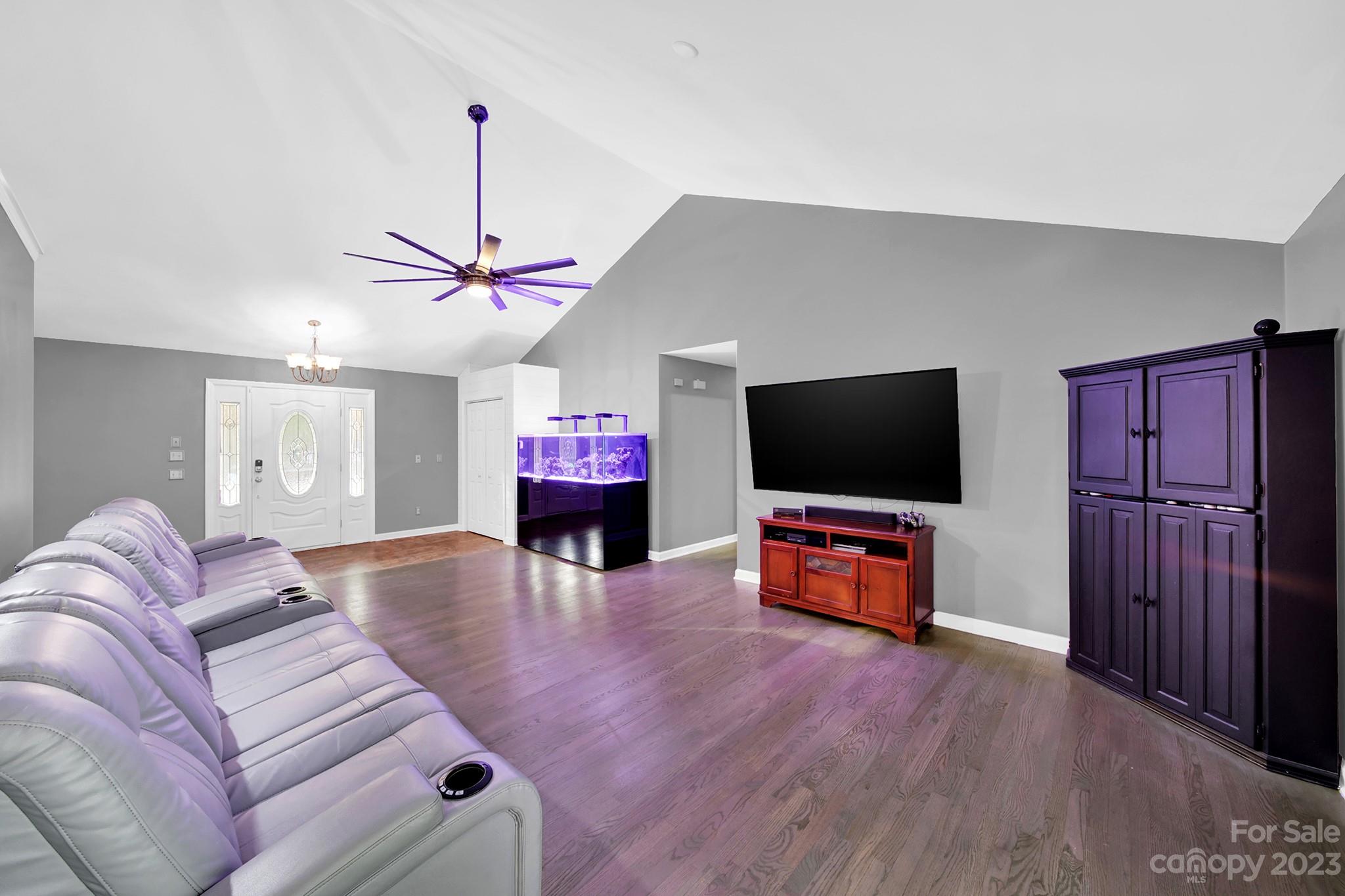 Sunset Circle - Residential