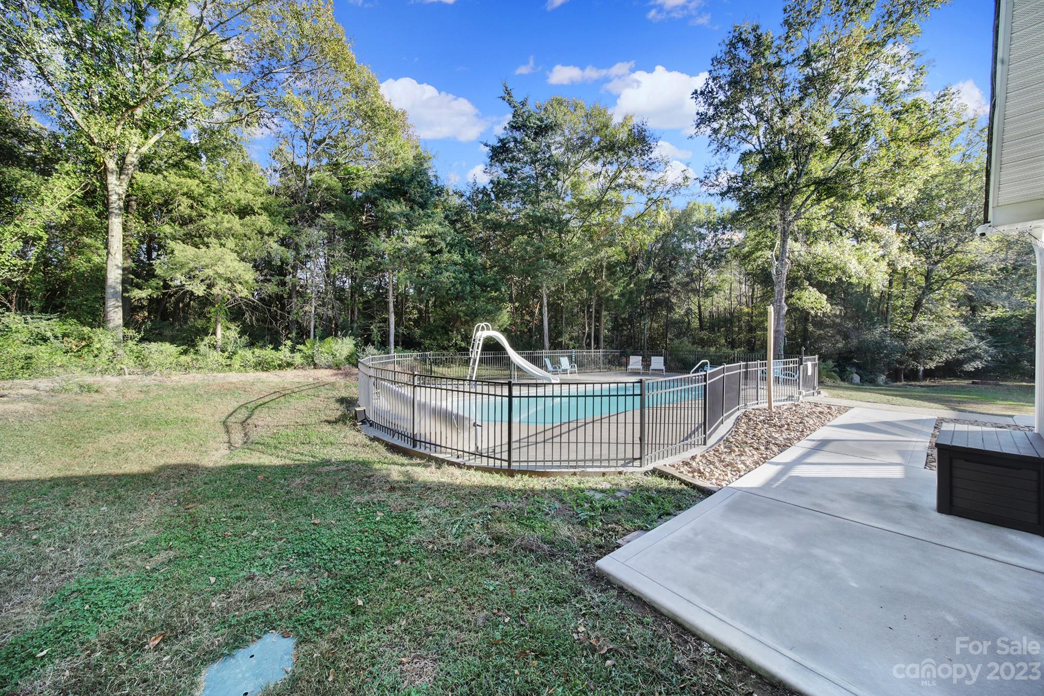 Sunset Circle - Residential