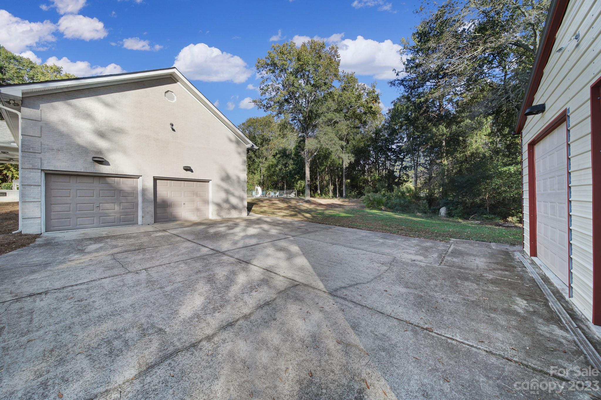 Sunset Circle - Residential