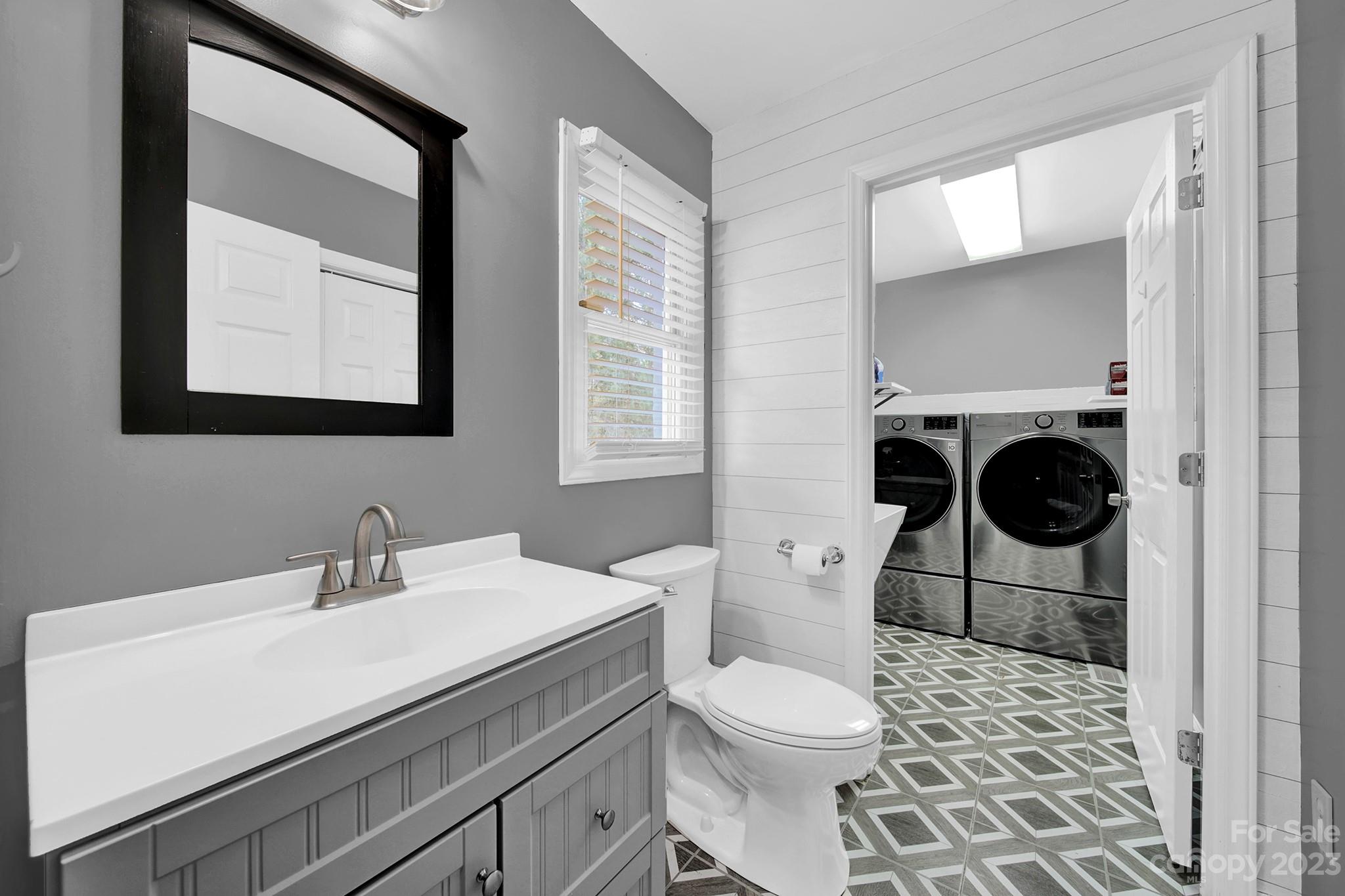 Sunset Circle - Residential