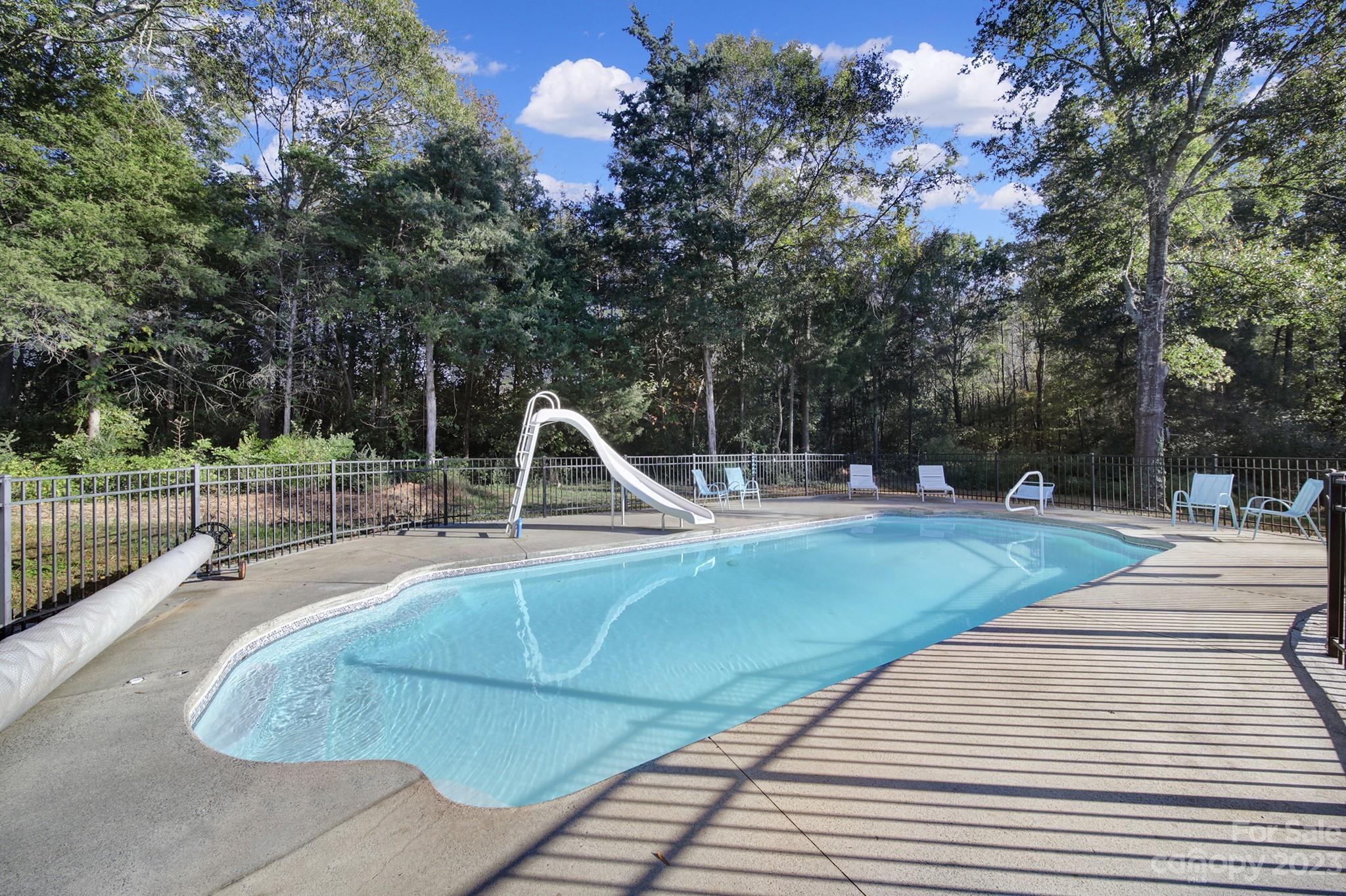 Sunset Circle - Residential