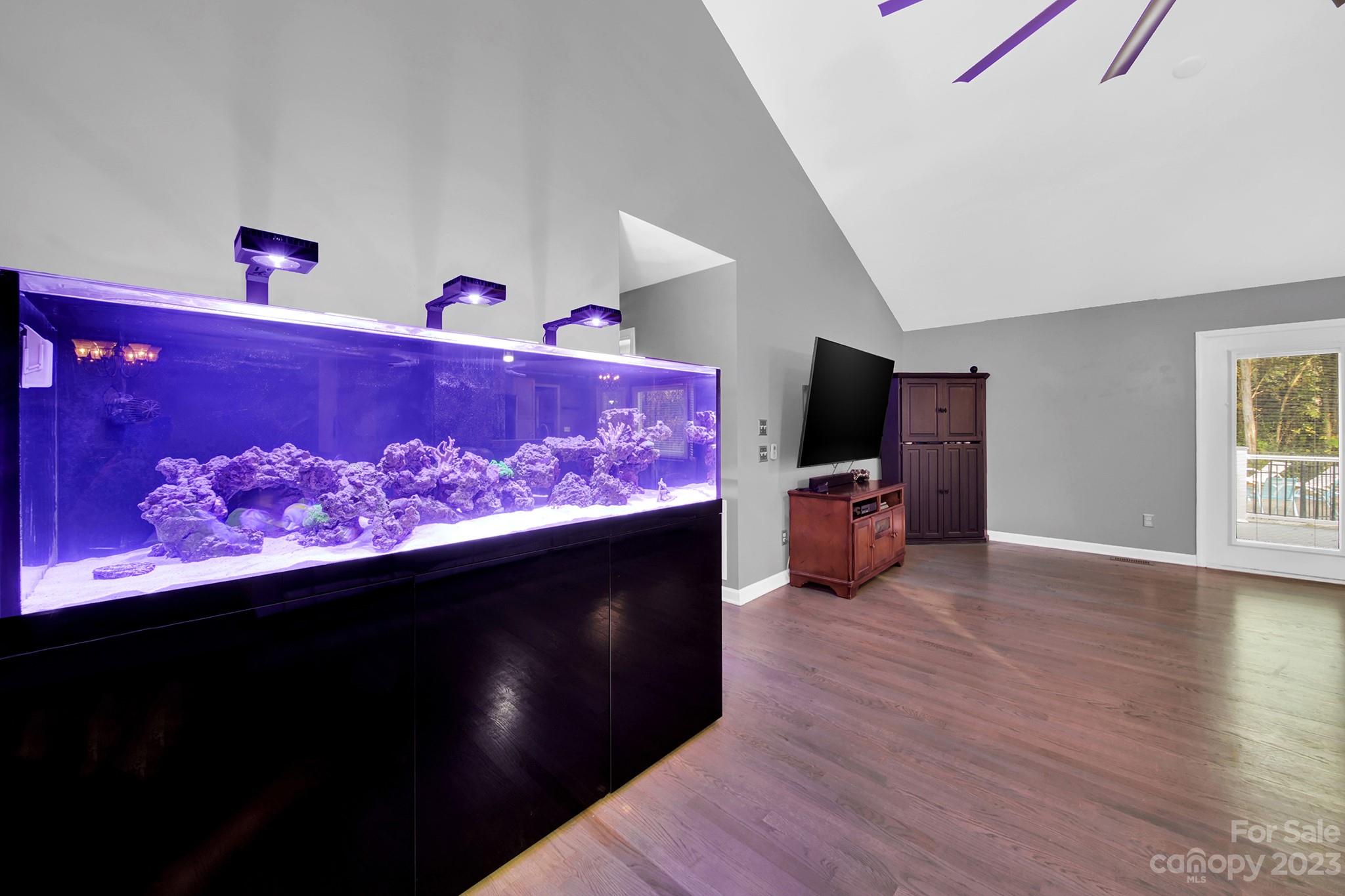 Sunset Circle - Residential