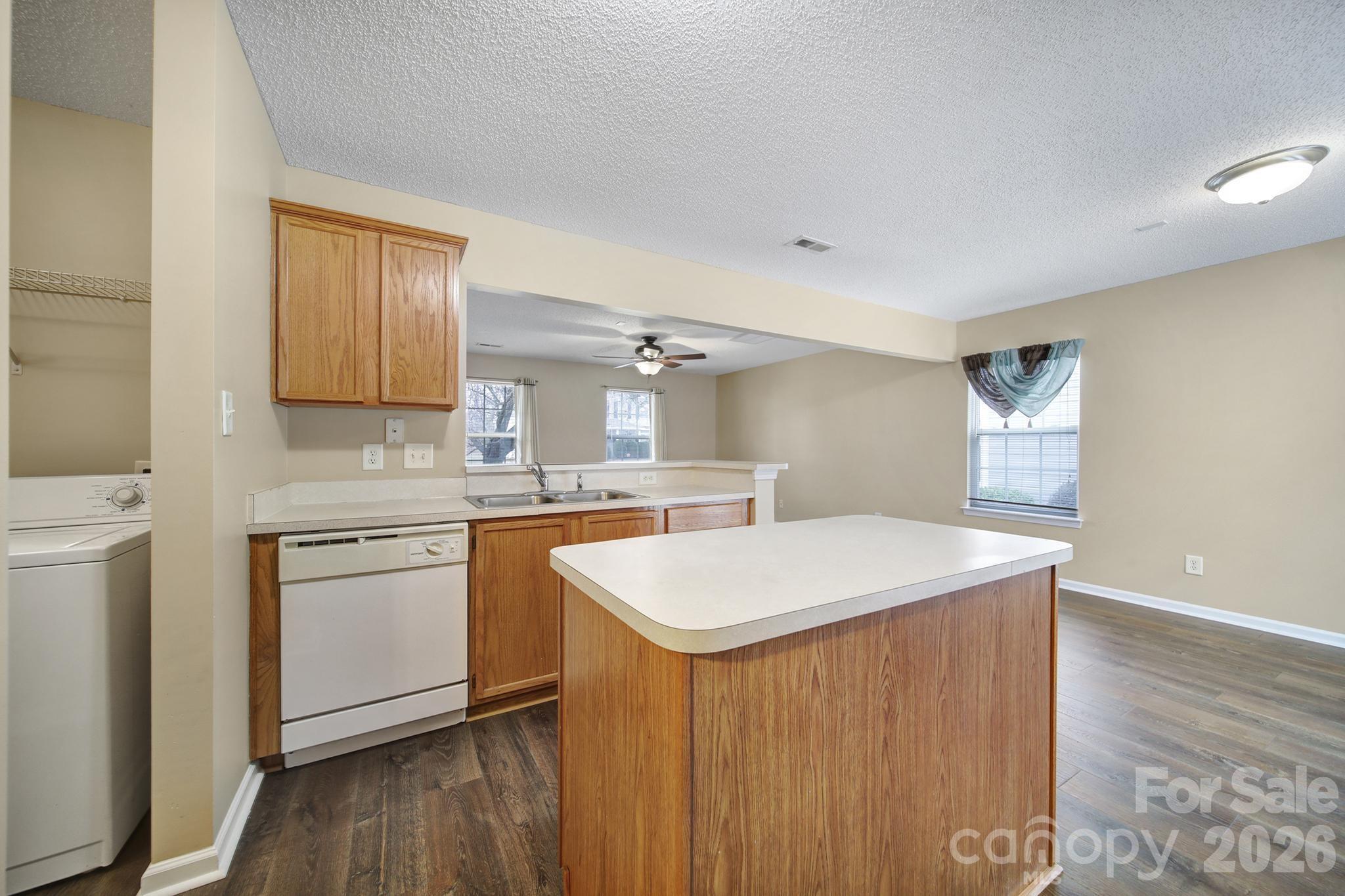 Sullivans Trace - Residential