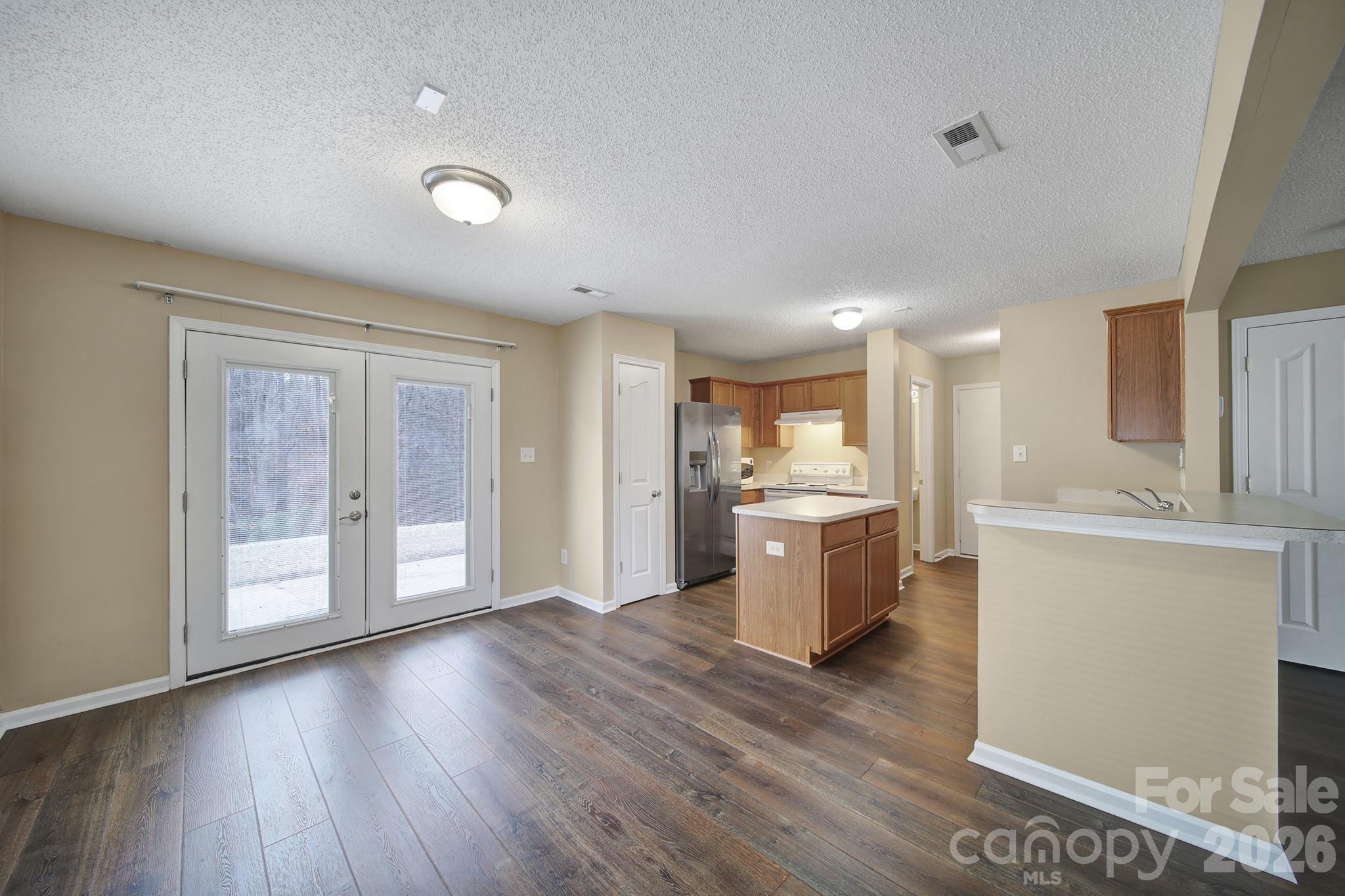 Sullivans Trace - Residential