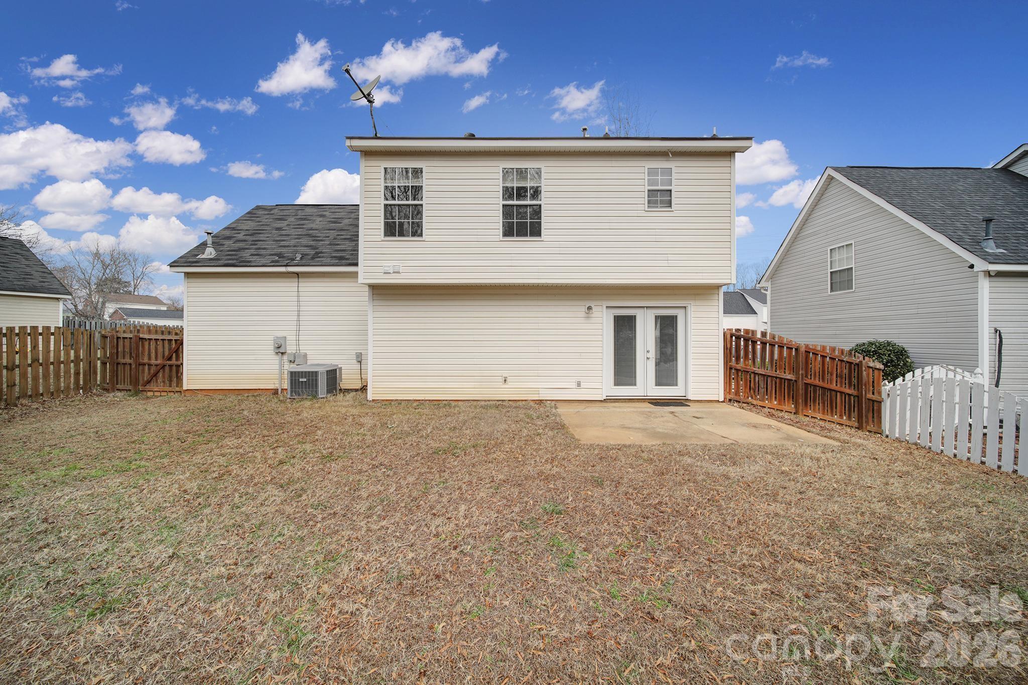 Sullivans Trace - Residential