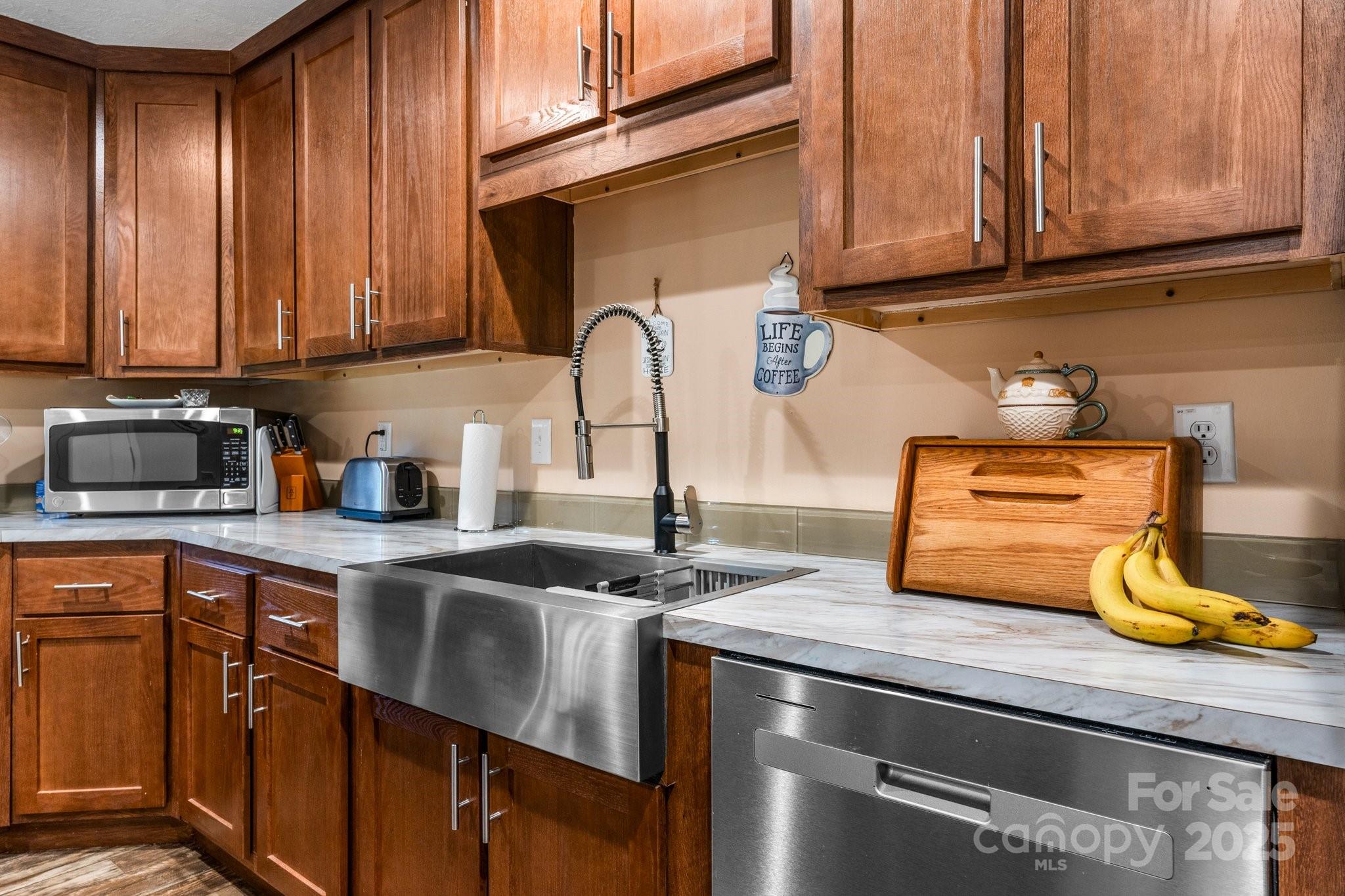 200 Vista Pointe Drive