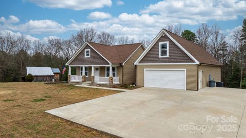 3348 Christie Road Hudson NC 28638