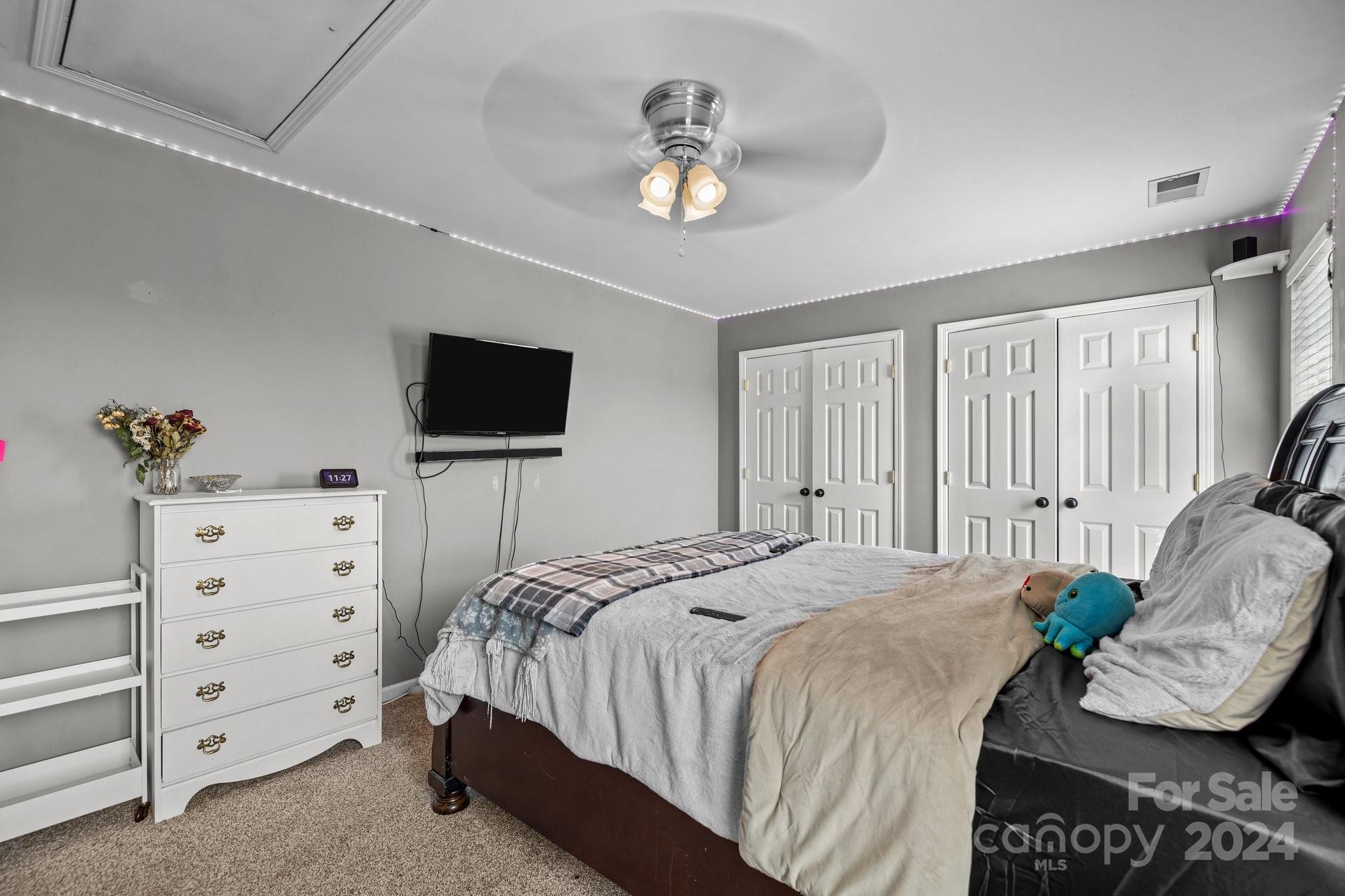 Riverfront - Residential