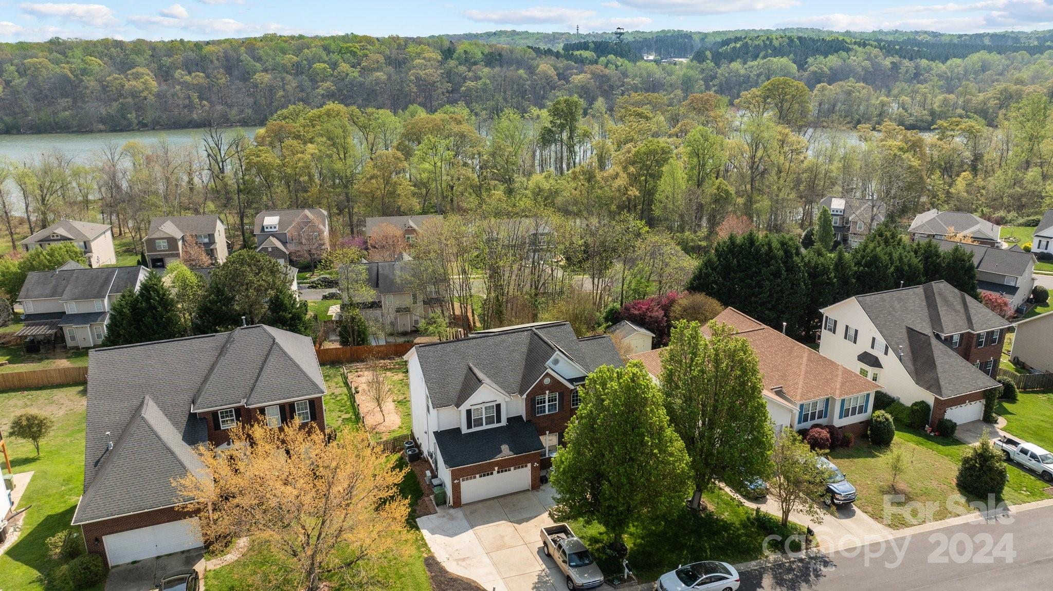 Riverfront - Residential