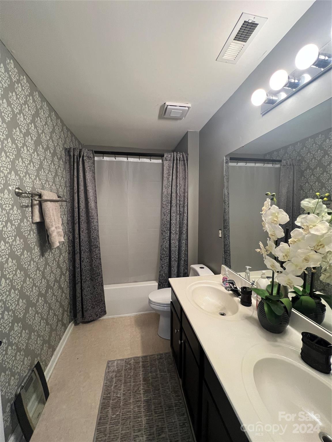 Riverfront - Residential