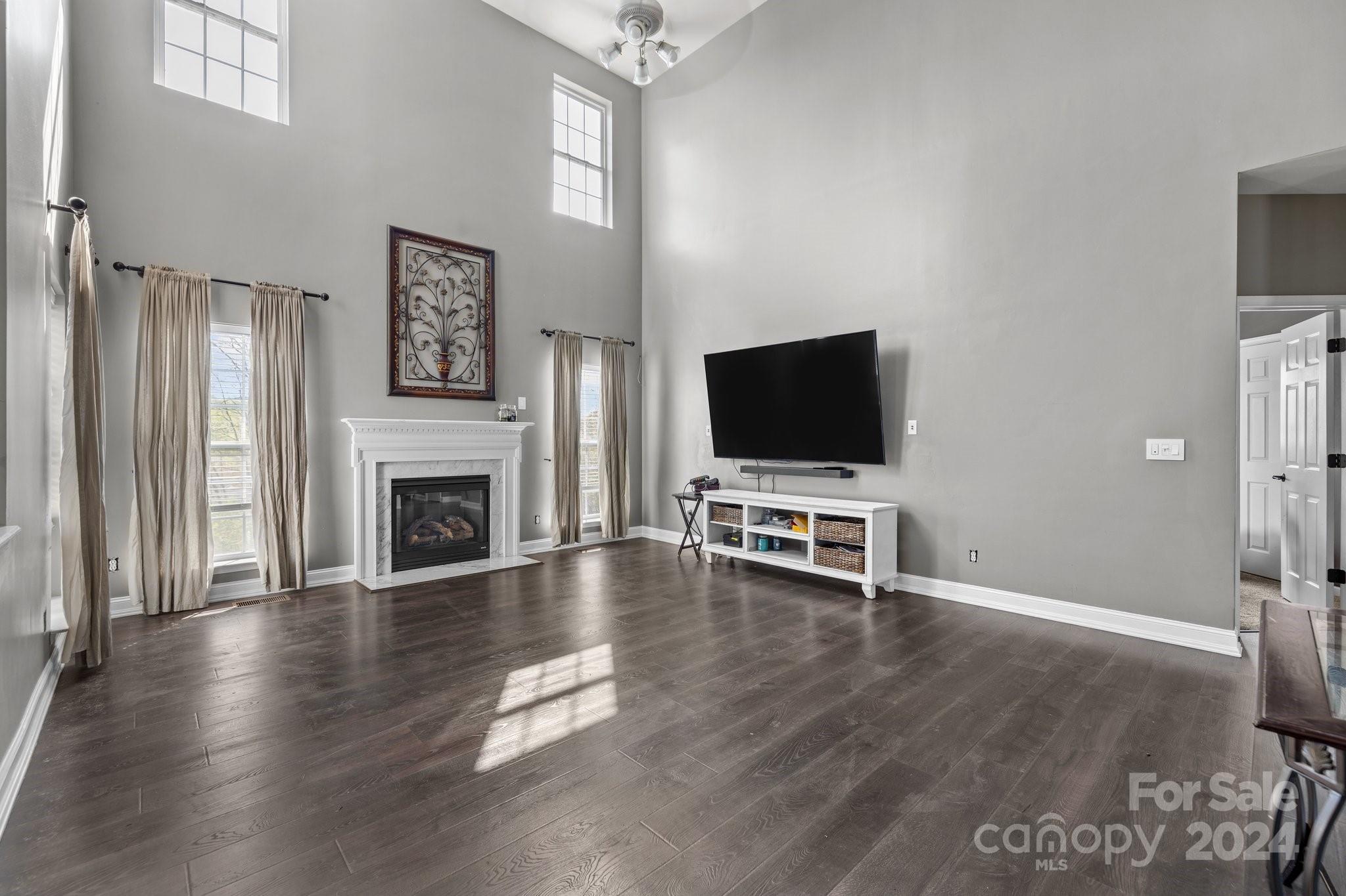 Riverfront - Residential