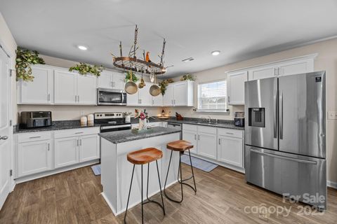 321 Kingsford Drive Stanley NC 28164