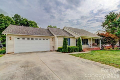 Photo of 4671 Garys Place, Crouse, NC 28033 (MLS # 4382360)