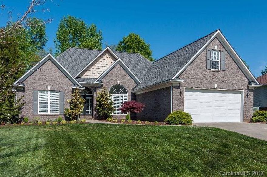 Stunning all brick ranch with split BR plan, large Rec Room on 2nd floor, formal DR & GR w/FP. Double tray ceiling in master. Master bath has double walk-ins, sinks, garden tub & separate shower. Stainless Steel appliances only 8 months old, granite counters & tile backsplash! 2" blinds to convey & transferable home warranty & termite bond as well. Beautifully landscaped & in-ground irrigation too!