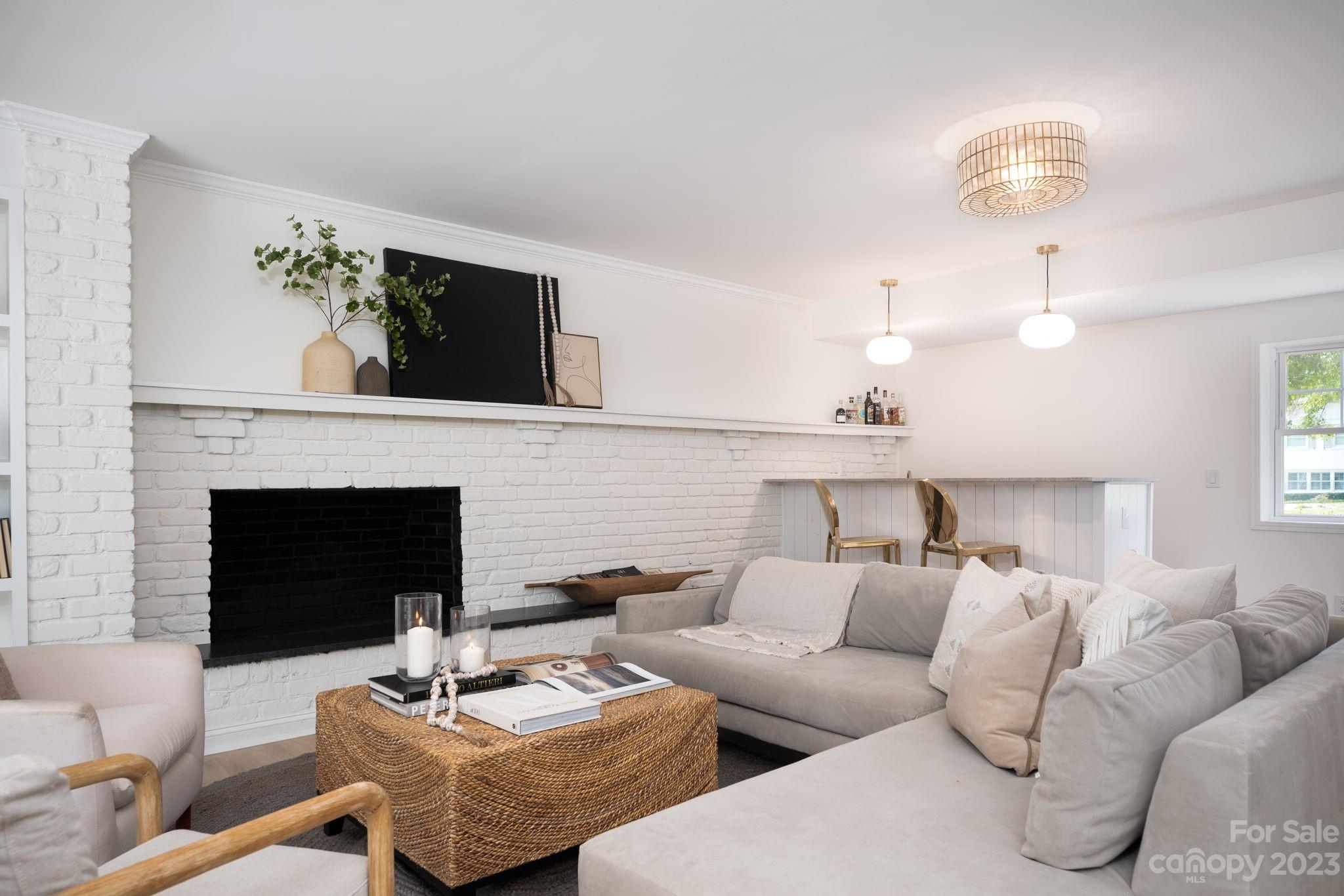 Lansdowne - Residential