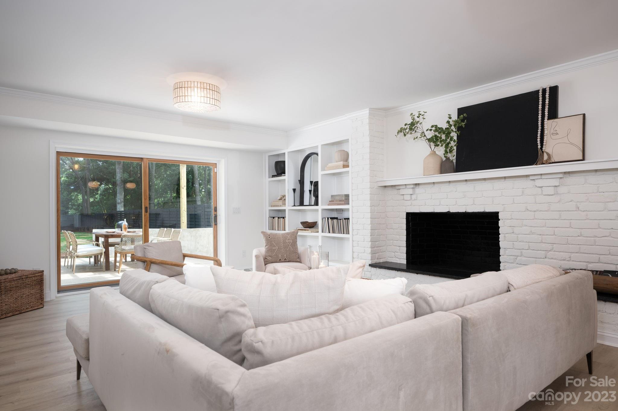 Lansdowne - Residential