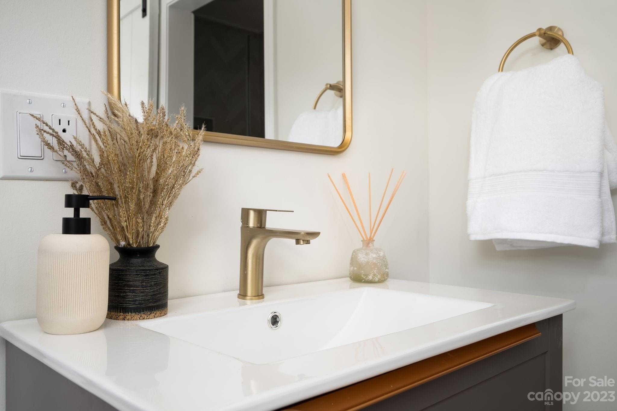 Lansdowne - Residential