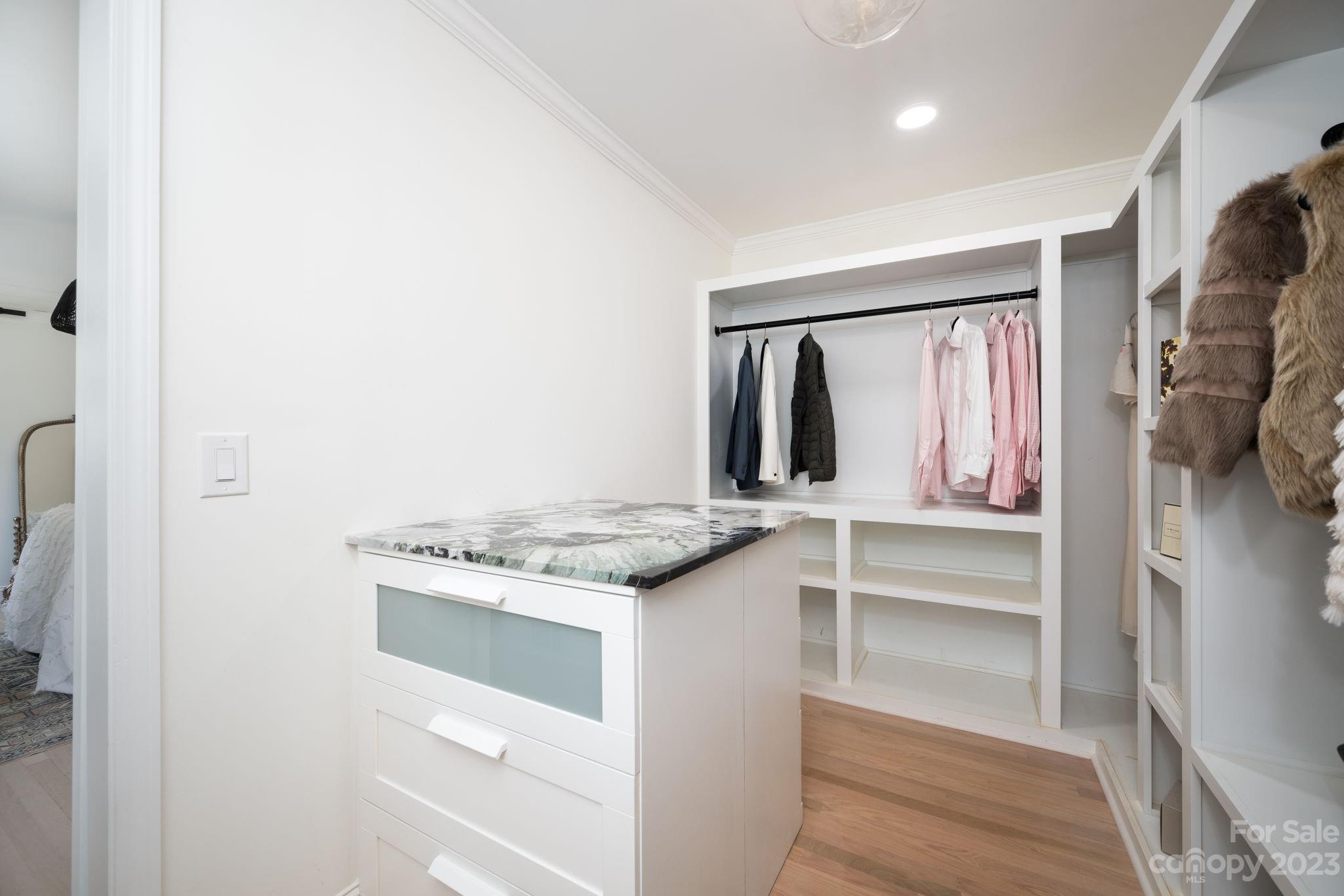 Lansdowne - Residential