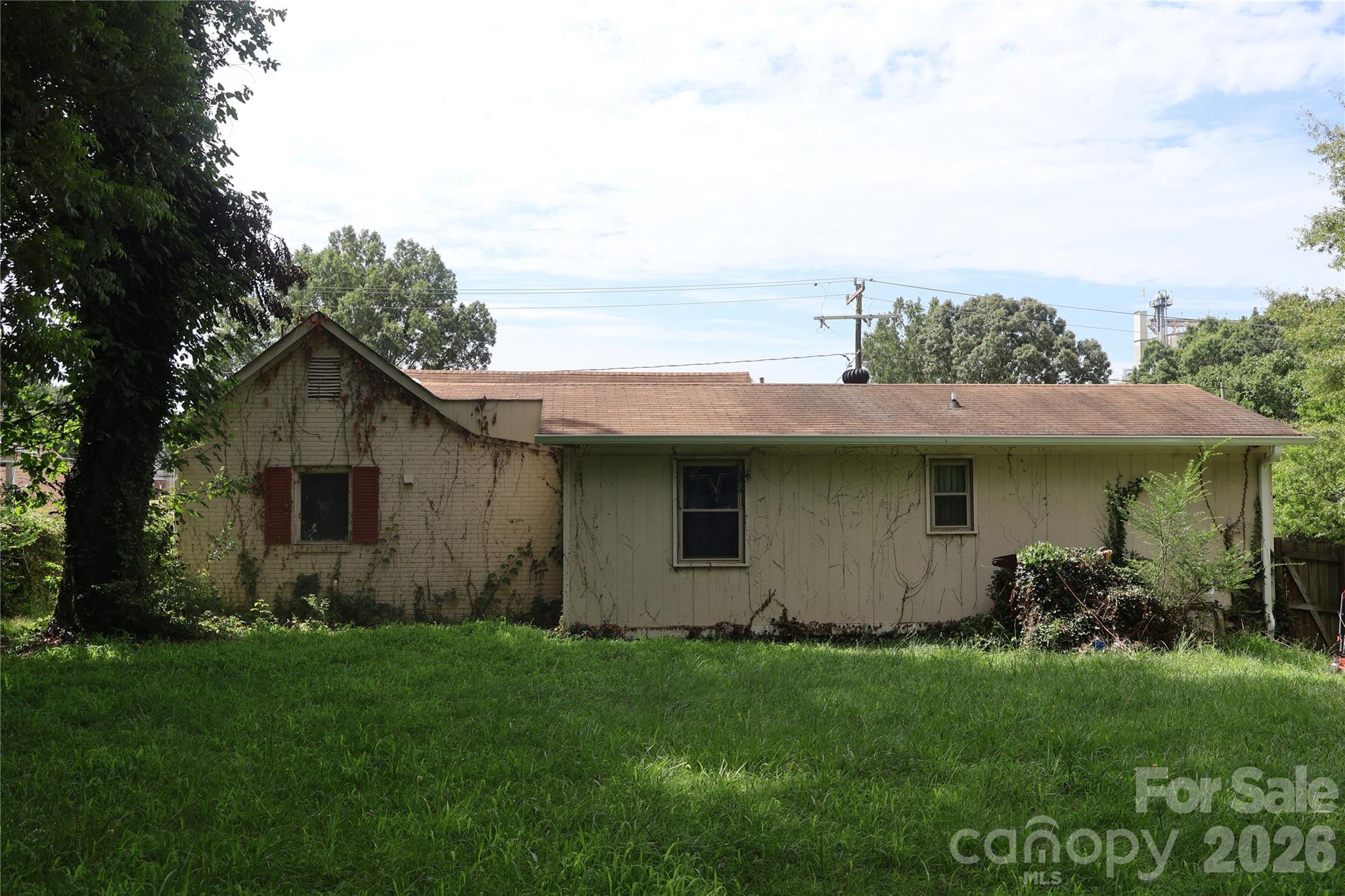504 Oak Street