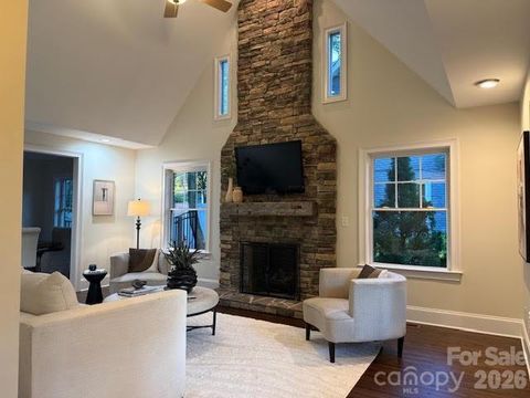 Photo of 2907 Park Road, Charlotte, NC 28209 (MLS # 4390579)