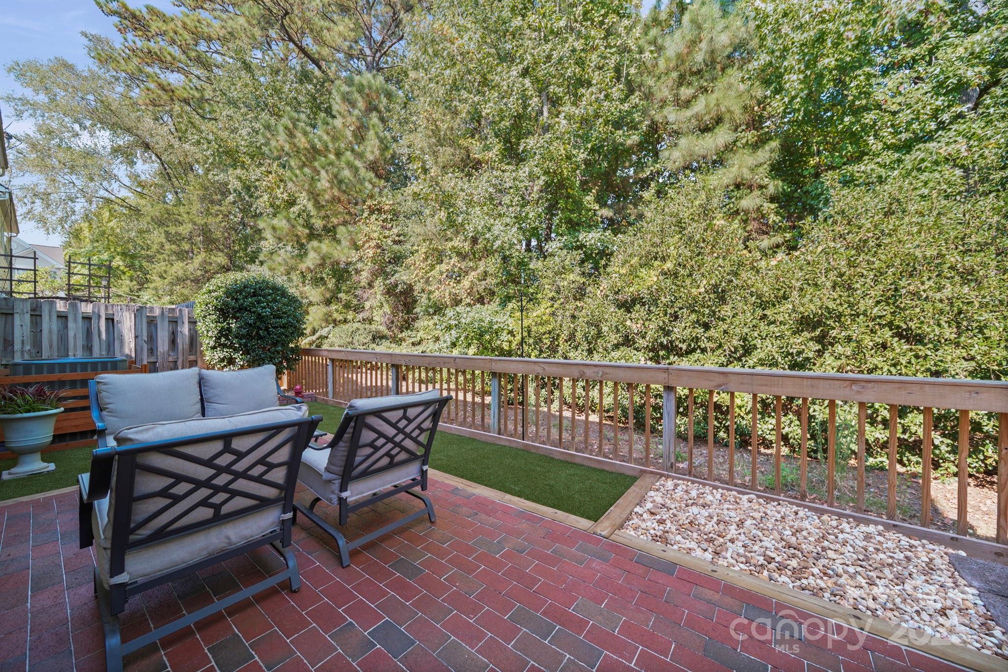 11712 Woodmere Trace Drive