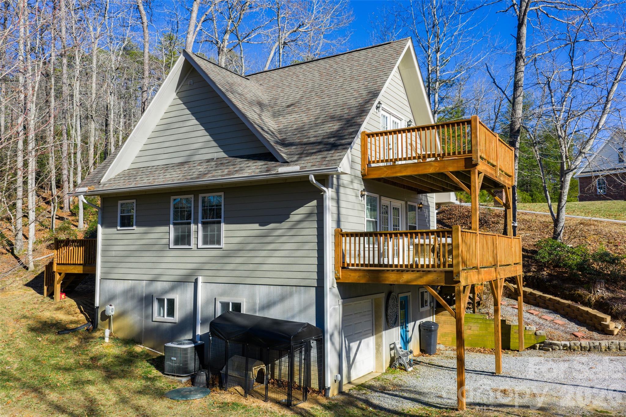 412 Masters View Drive