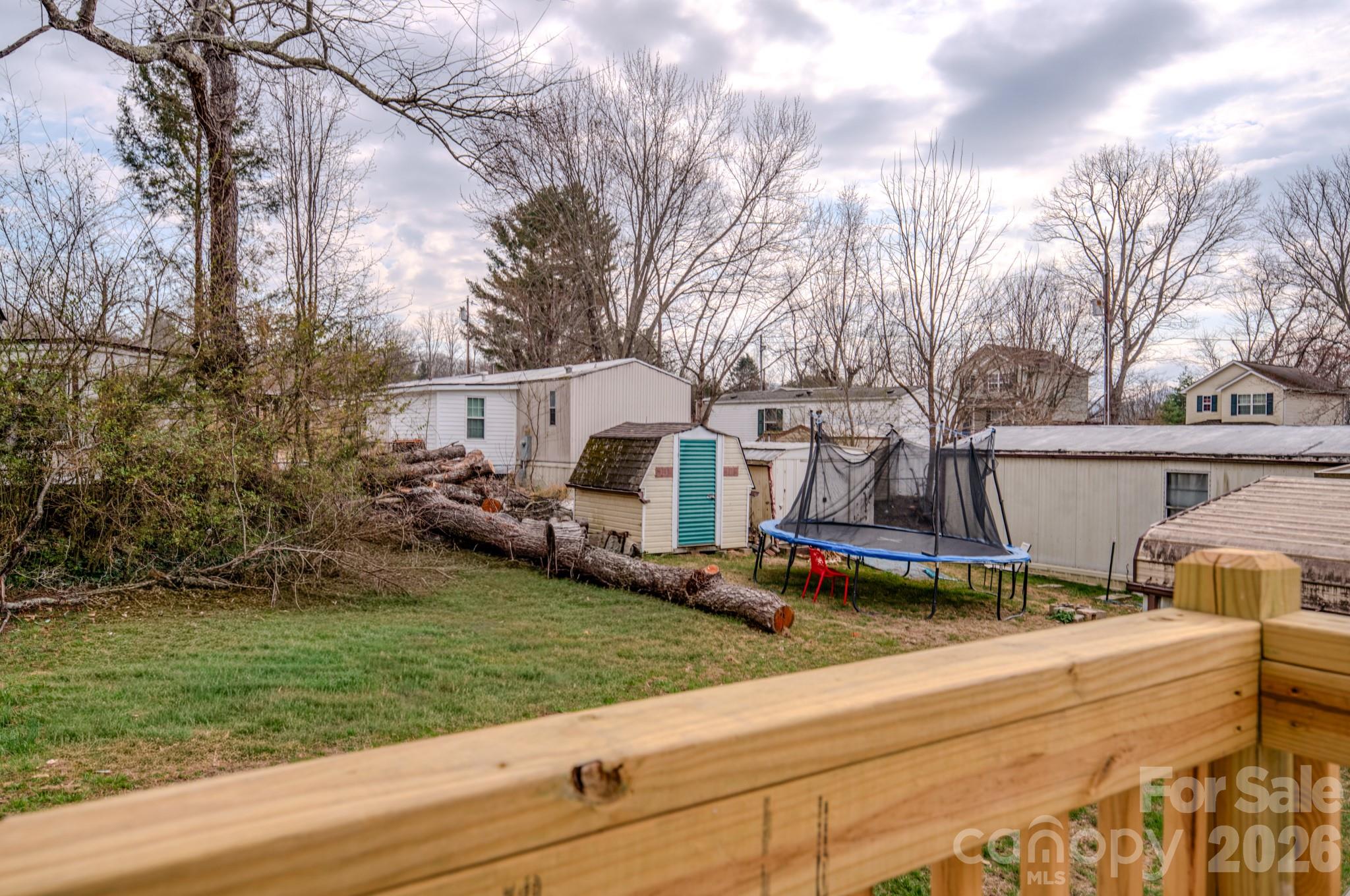 SOLOMON LUTHER LAND - Residential