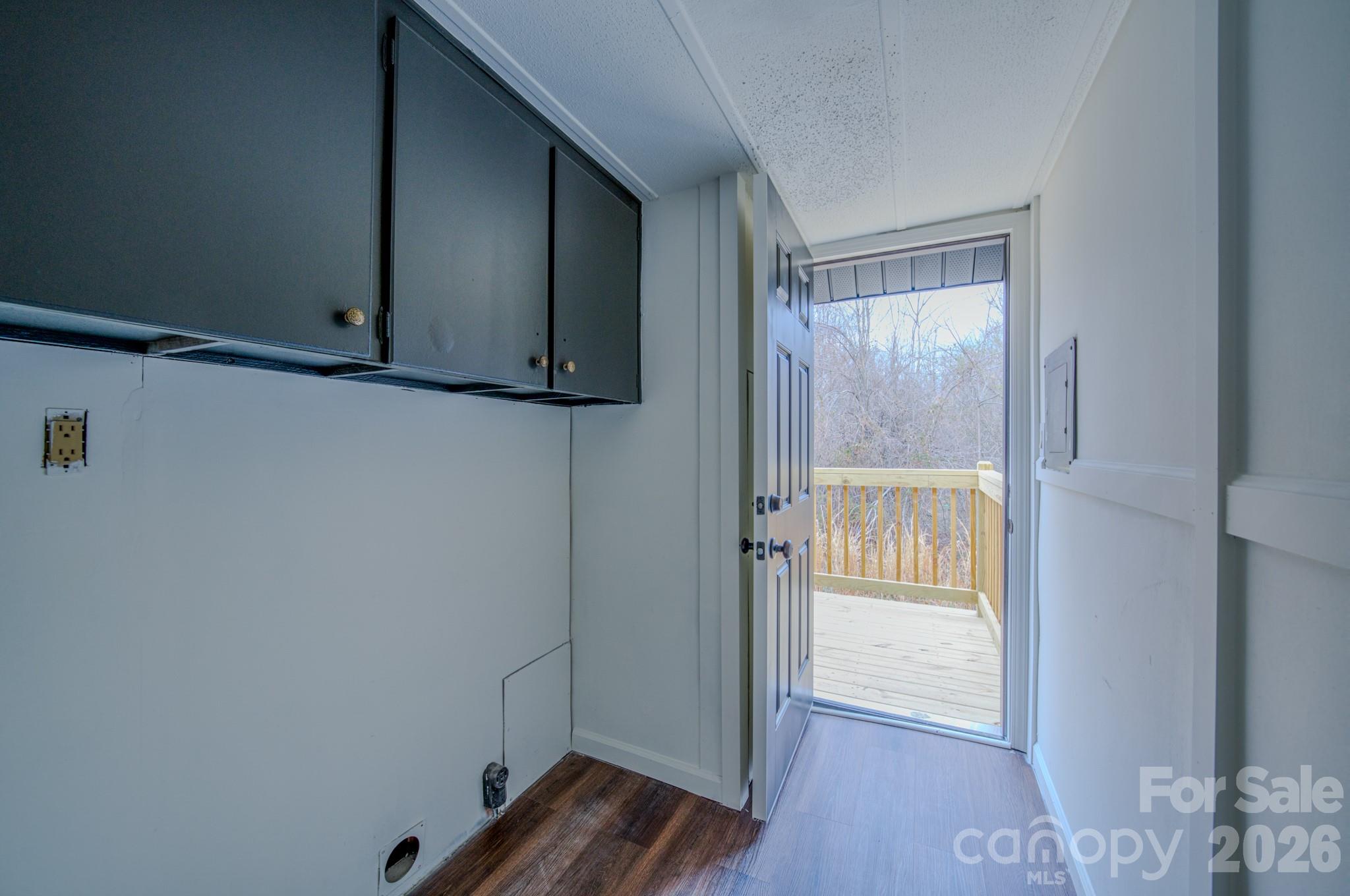 SOLOMON LUTHER LAND - Residential