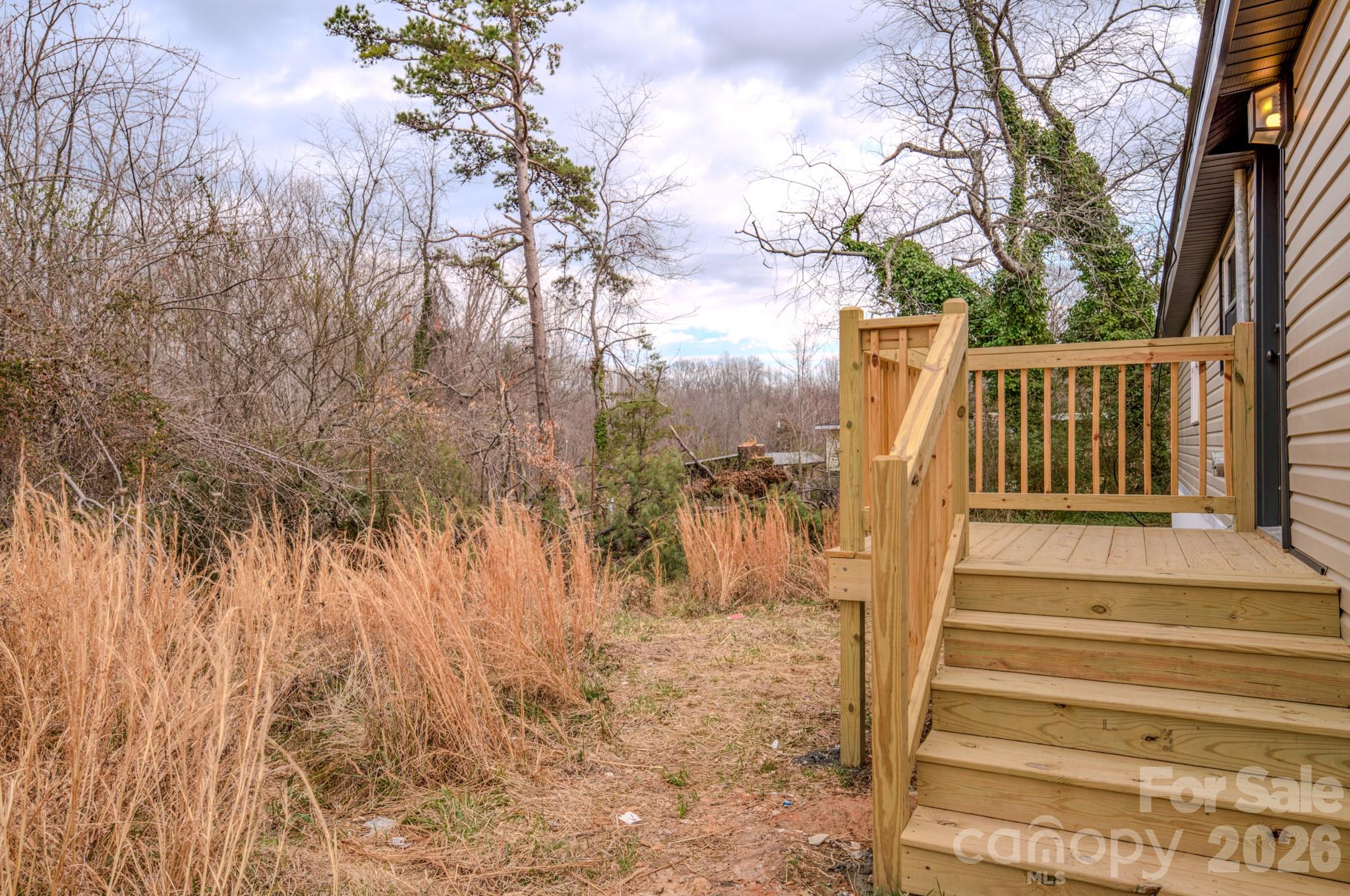 SOLOMON LUTHER LAND - Residential