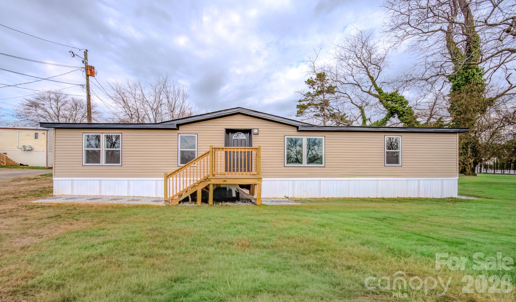 SOLOMON LUTHER LAND - Residential